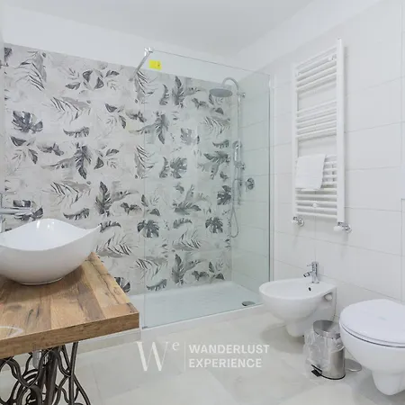 Wanderlust Experience Loggiato Del Duca 3*